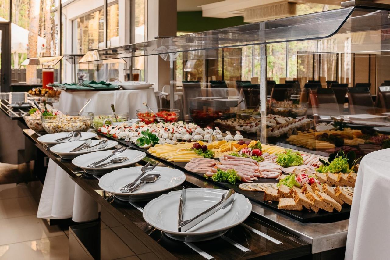 Hotel Uroczysko Cedzyna ภายนอก รูปภาพ