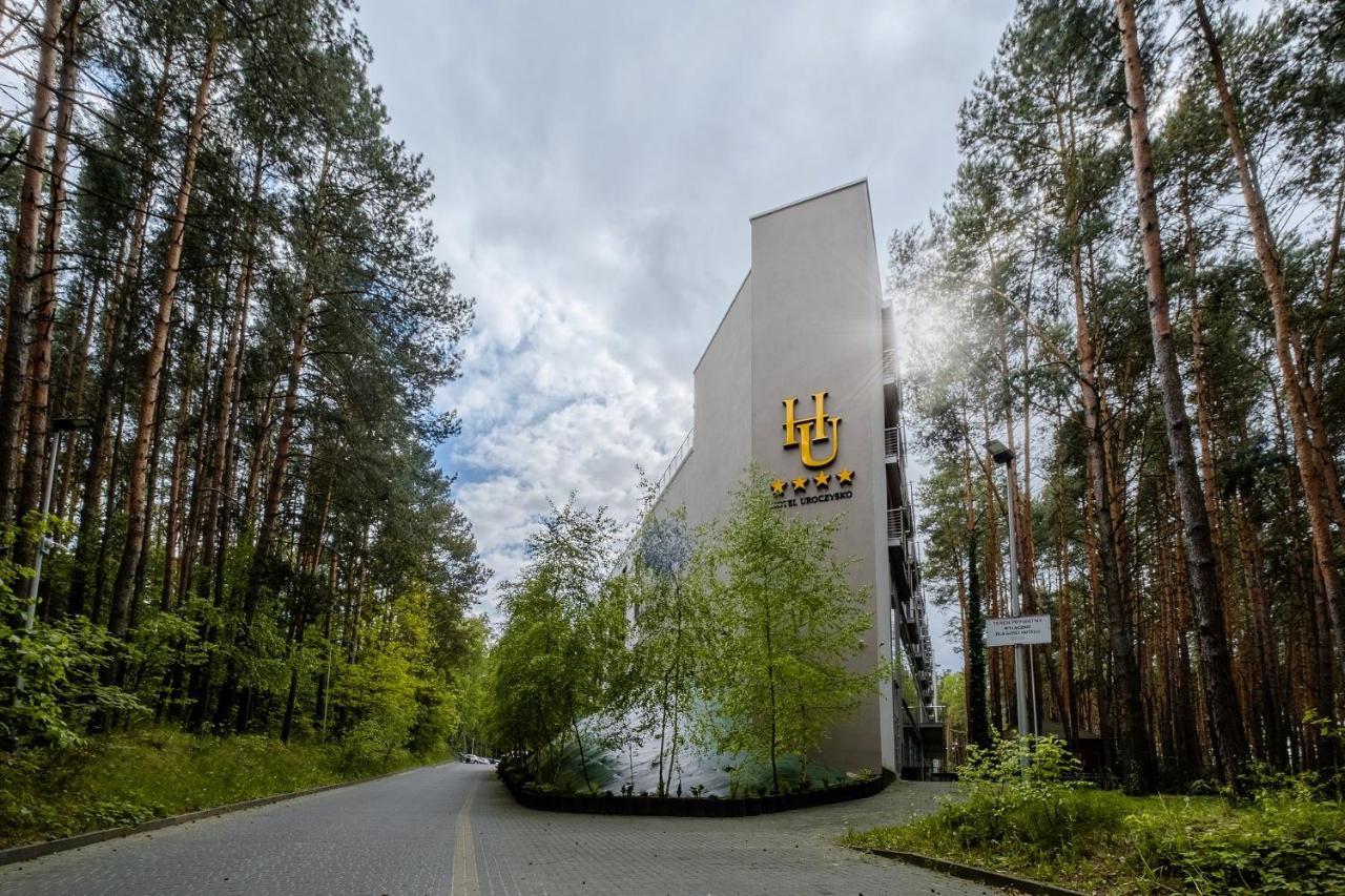 Hotel Uroczysko Cedzyna ภายนอก รูปภาพ